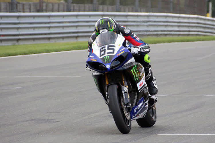 Luca Hanen kennt die Yamaha R1 aus dem Jahr 2012