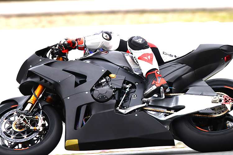 Leon Haslam auf der Honda Triple-R