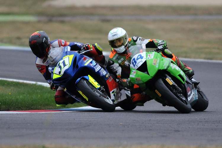 Janusch Prokop muss am Ende dran glauben. Heide innen