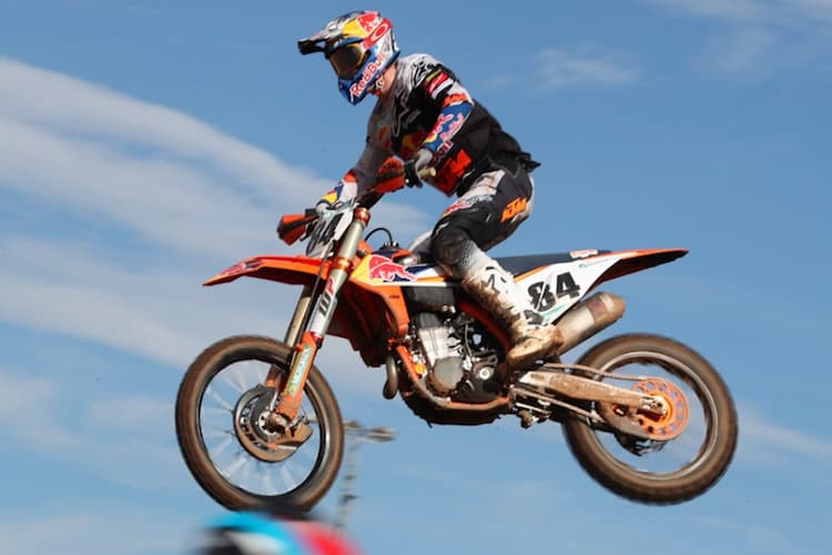 Jeffrey Herlings (re.) muss in Italien pausieren