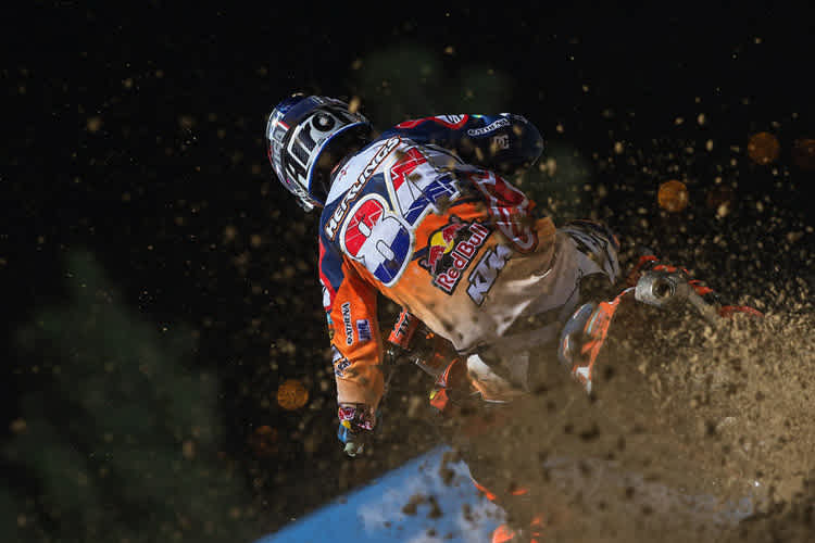 Jeffrey Herlings gewinnt den ersten Lauf von Katar