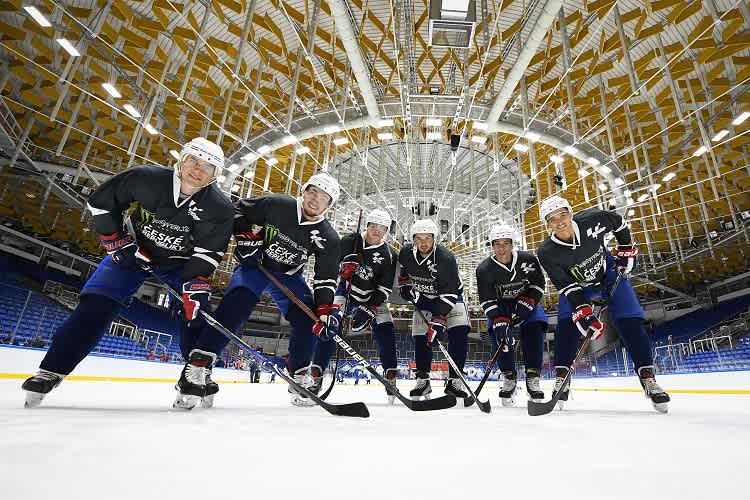Schrötter, Abraham, Salač, Kornfeil, Mir und Marini als Eishockey-Spieler