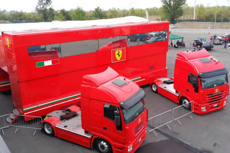 Wer stellt sich das hier unter den Weihnachtsbaum?