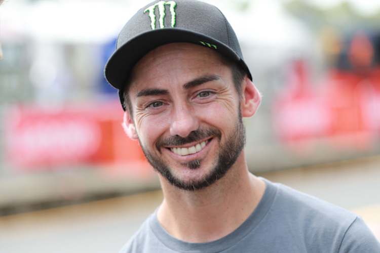 John Hopkins stürzte im Regen in Knockhill