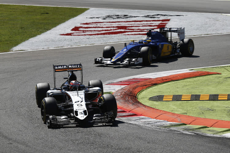 Nico Hülkenberg vor Marcus Ericsson