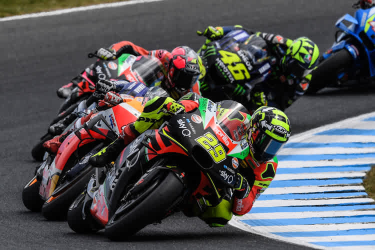 Andrea Iannone im Rennen vor Márquez, Viñales, Aleix Espargaró, Rossi und Rins