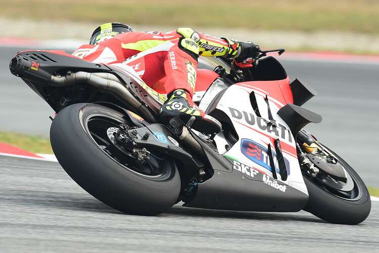 Andrea Iannone beim GP von Malaysia 2015