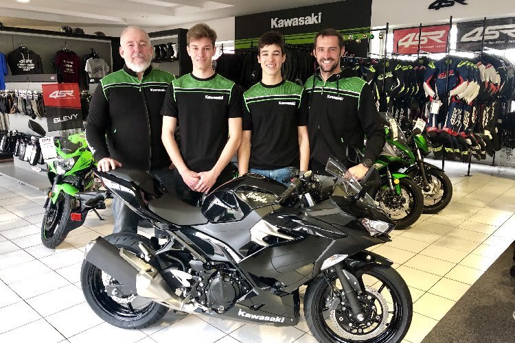 Josef Kubicek (li) und Jakub Smrz (re) soll dem Nachwuchs den WM-Einstieg leichter machen