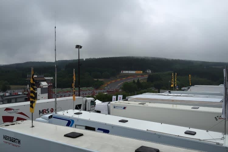 Ruhe und Regen am Freitagmorgen in Spa