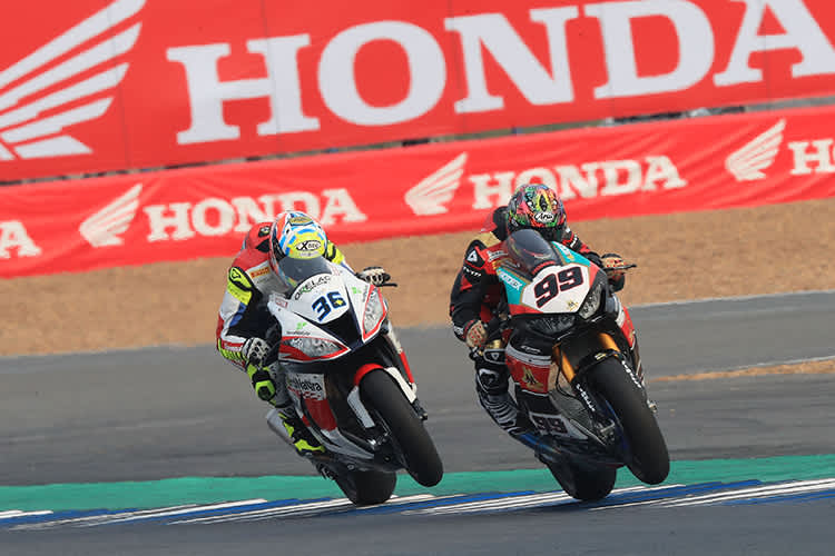 Patrick Jacobsen vor Leandro Mercado