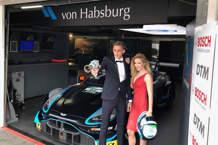 Andrea Kaiser mit Ferdinand von Habsburg