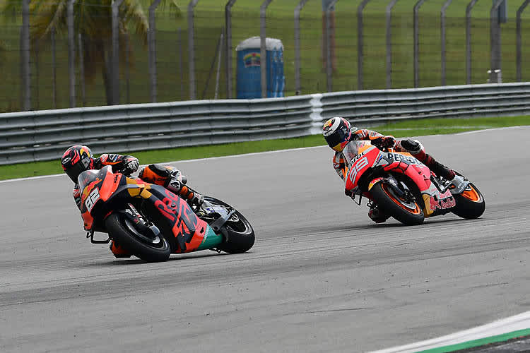 Mika Kallio vor Jorge Lorenzo