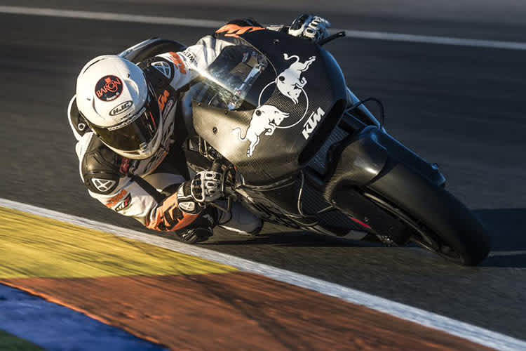 Mika Kallio auf der KTM RC16 in Valencia