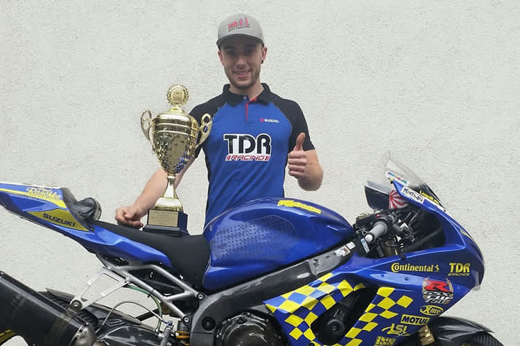 Kjel Karthin holt im Suzuki Cup 2014 den Pott
