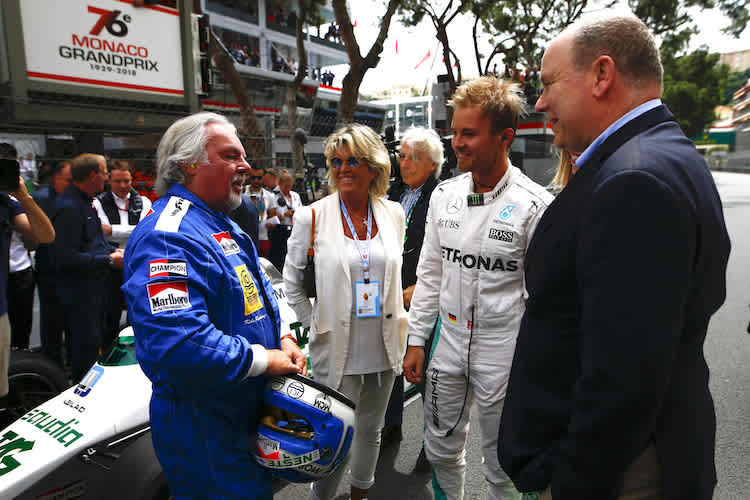 Keke Rosberg mit Gattin Sina, seinem Sohn Nico und Fürst Albert in Monaco 2018