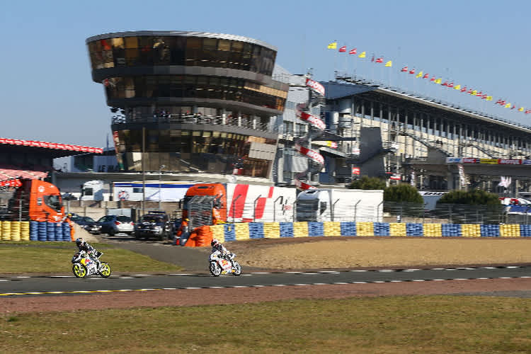 Danny Kent (vorne) auf dem Circuit Bugatti