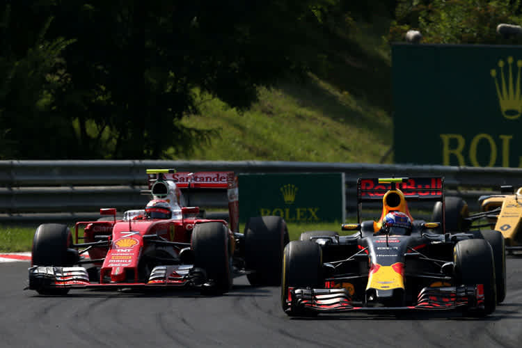 Red Bull Racing und Ferrari jagen die Silberpfeile