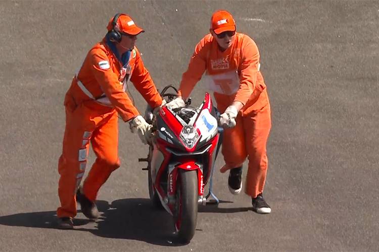 Randy Krummenacher gewann in Australien sein drittes Supersport-Rennen