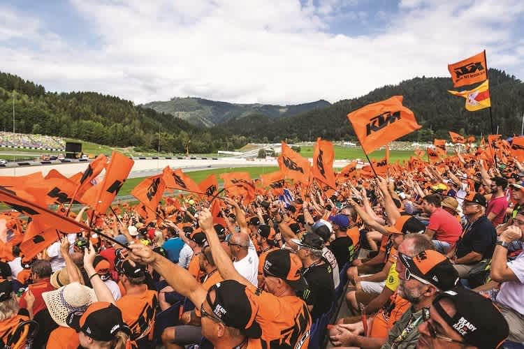 Das MotoGP-Spektakel auf dem KTM-Grandstand erleben
