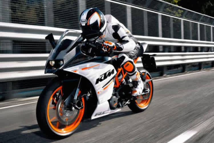 Die KTM RC390: In Amerika bald doppelt so teuer?
