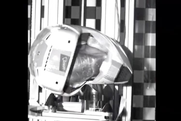 Leatt führt dynamische Stabilitätstest mit den Helmen durch