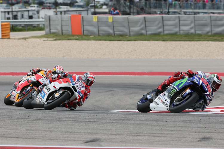 In Texas: Jorge Lorenzo im Rennen vor Dovizioso (Ducati) und Pedrosa