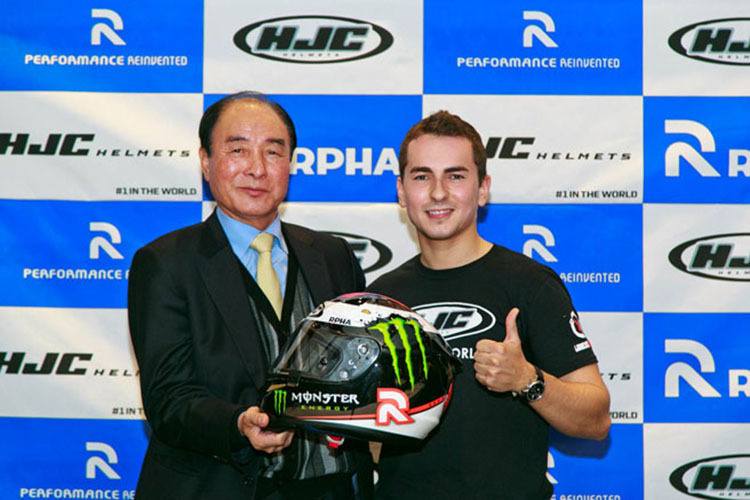 HJC-Gründer Wan Kee Hong mit Jorge Lorenzo