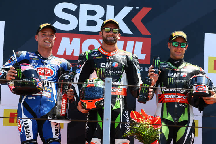 Die Top-3 des ersten Rennens: Alex Lowes, Tom Sykes und Michael van der Mark