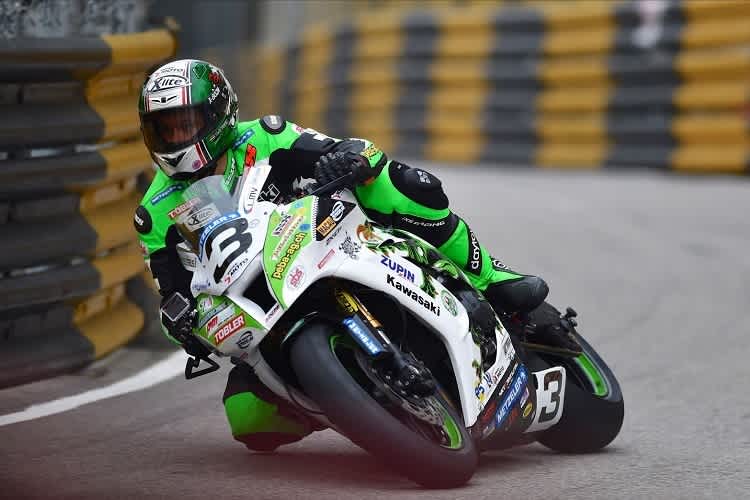 Horst Saiger im Leitplankenkanal von Macau - wir sind gespannt auf seine bekannt humorvollen Geschichten, die er an der Swiss-Moto erzählen wird