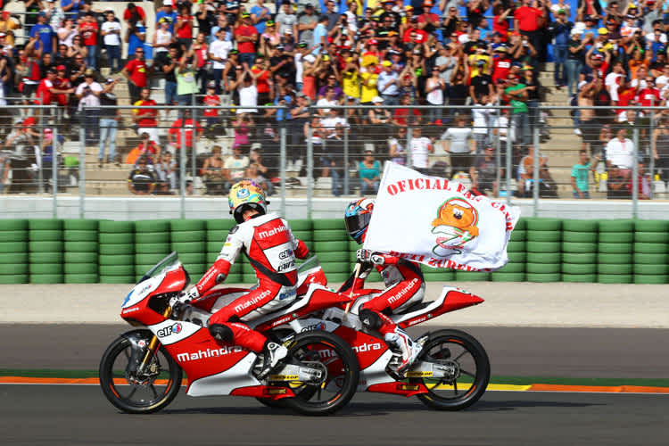 Nach dem Valencia-GP: Oliveira (vorne) und Vazquez auf der Auslaufrunde