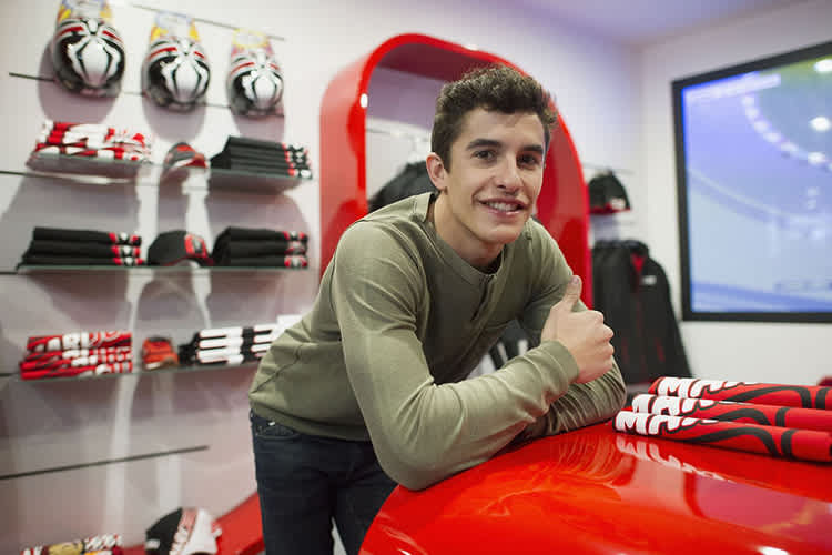Cervera: Marc Márquez in seinem Museum samt Merchandising-Laden