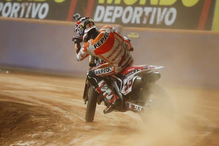 Dirt-Track: Marc Márquez driftete wie ein Profi