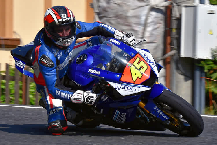 Matthieu Lagrive holte sich vorzeitig den IRRC Supersport-Titel 2018