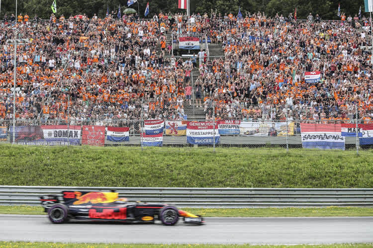Max Verstappen gab auf dem Circuit de Spa-Francorchamps im RB8 Gas