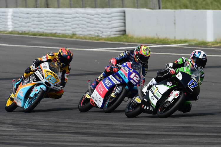 Spannende Fights: McPhee (17) vor Bezzecchi (12) und Rodrigo (19)