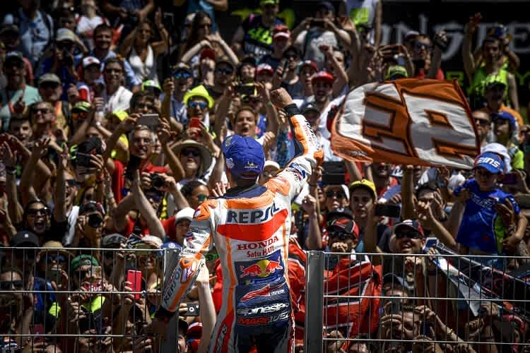 Marc Márquez bejubelte den Heimsieg in Barcelona