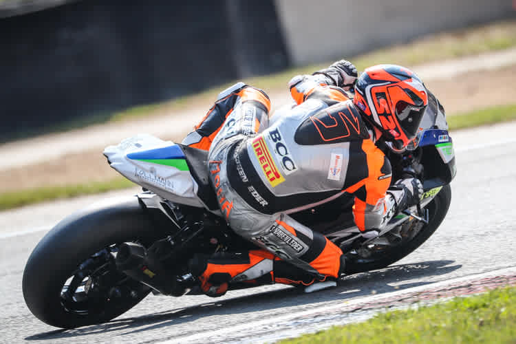 Jan Mohr wird von Marc Moser verfolgt