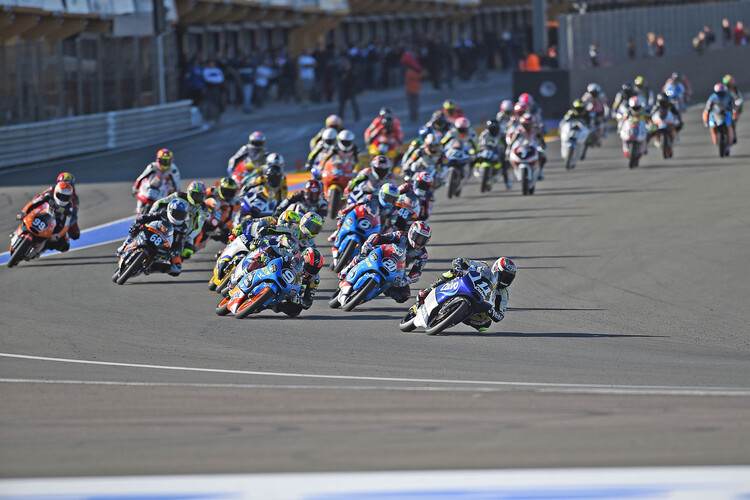 Die jungen Wilden der Spanischen Moto3-Meisterschaft fahren 2015 in der Junioren-WM