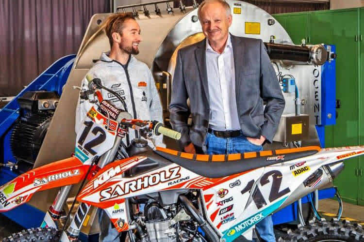 Max Nagl fährt 2019 für Sarholz-Honda und mit LS2-Helm