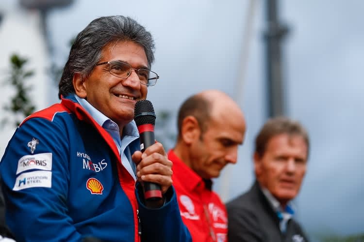 Michel Nandan neben Oierre Budar (Citroën) und Malcolm Wilson (M-Sport Ford)