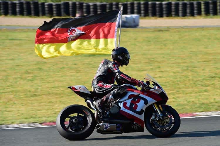 Max Neukirchner in Feierlaune