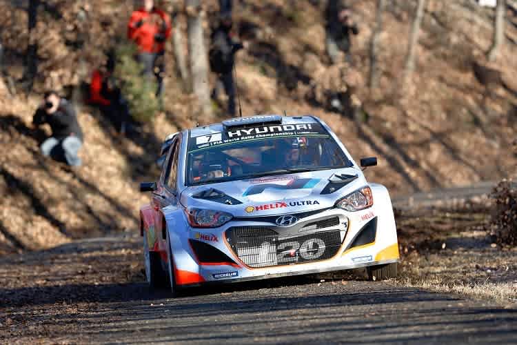 Thierry Neuville beim Test
