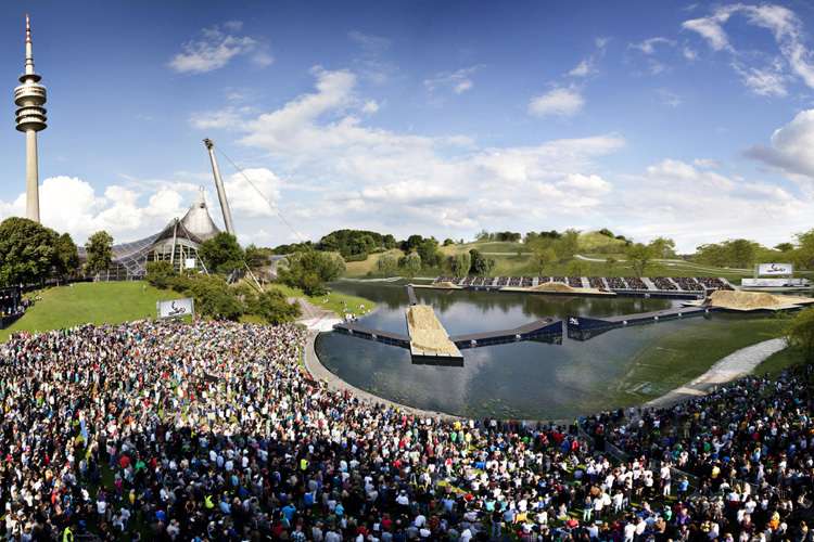Der Olympiapark gehört am 19. Juli den Motocross-Freestylern