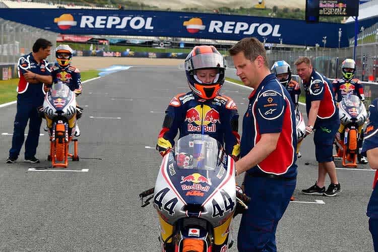 Kevin Orgis absolvierte am Samstag in Jerez sein erstes Rennen im Red Bull Rookies Cup