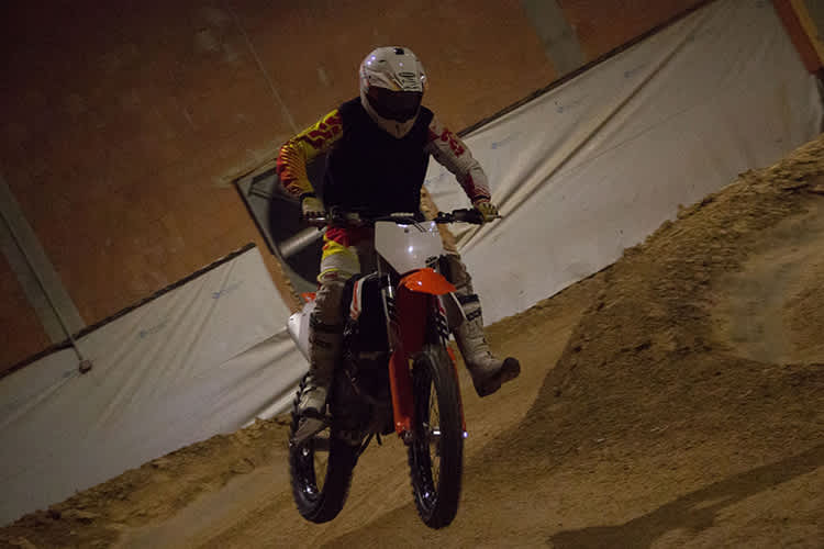 Philipp Öttl am Dienstag in der MX-Halle in Massing