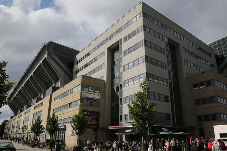Das Nationalstadion von Dänemark: Parken