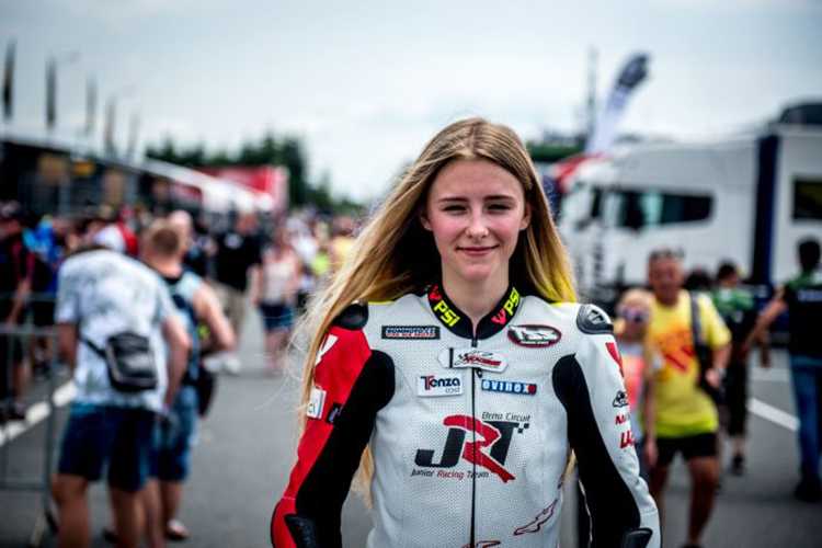 Alexandra Pelikanova