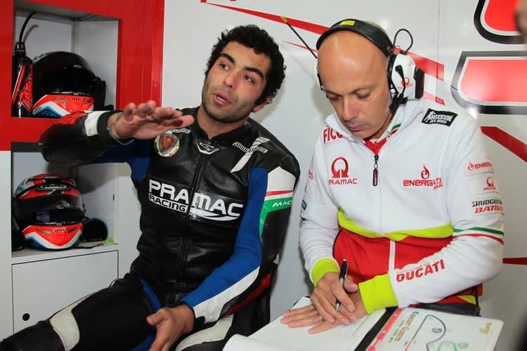 Danilo Petrucci mit Crewchief Daniele Romagnoli