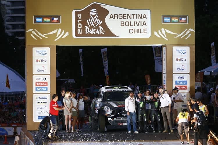 Rekordsieger Stéphane Peterhansel beim Start