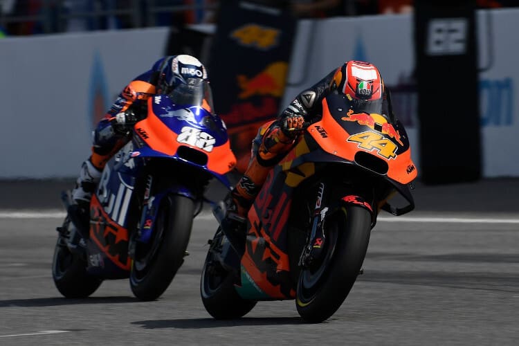 Pol Espargaró dicht gefolgt von Miguel Oliveira